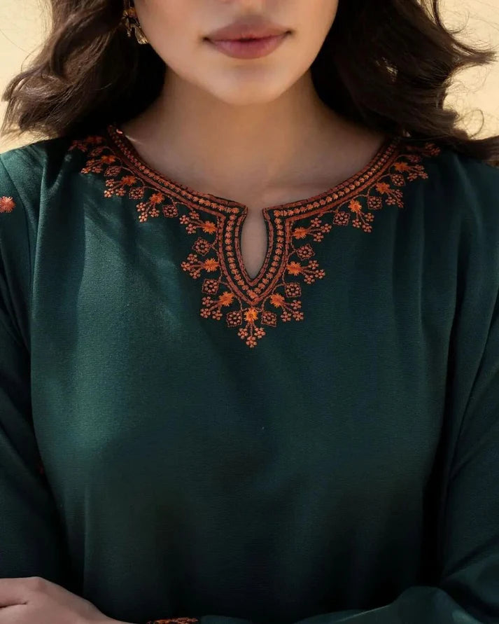 GREEN EMBROIDERY 2 PEACE