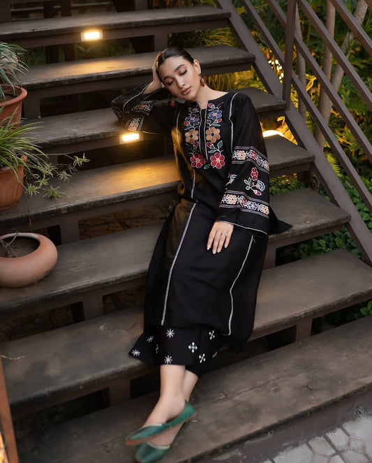 Decent Black Embroidered 2Pcs