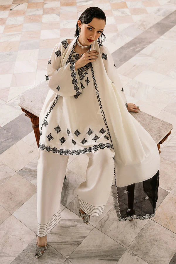 Dananeer Embroidered 3Pc