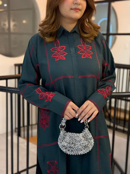 Aira Embroidered 2Pc